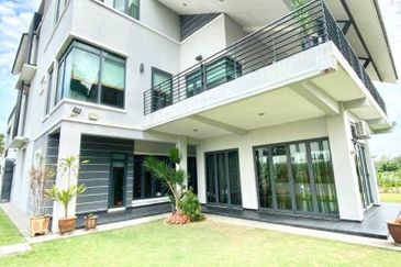 KGSAAS Golf Club, Seksyen 13