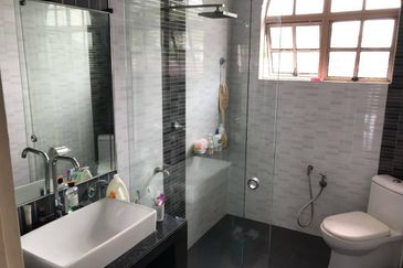 KGSAAS Golf Club, Seksyen 13