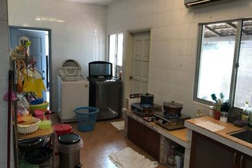 KGSAAS Golf Club, Seksyen 13