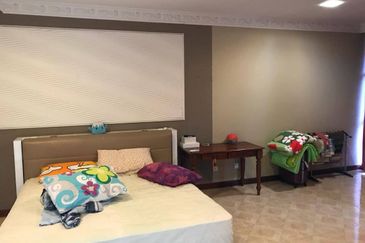 KGSAAS Golf Club, Seksyen 13