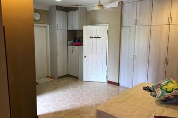 KGSAAS Golf Club, Seksyen 13