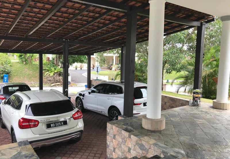 KGSAAS Golf Club, Seksyen 13