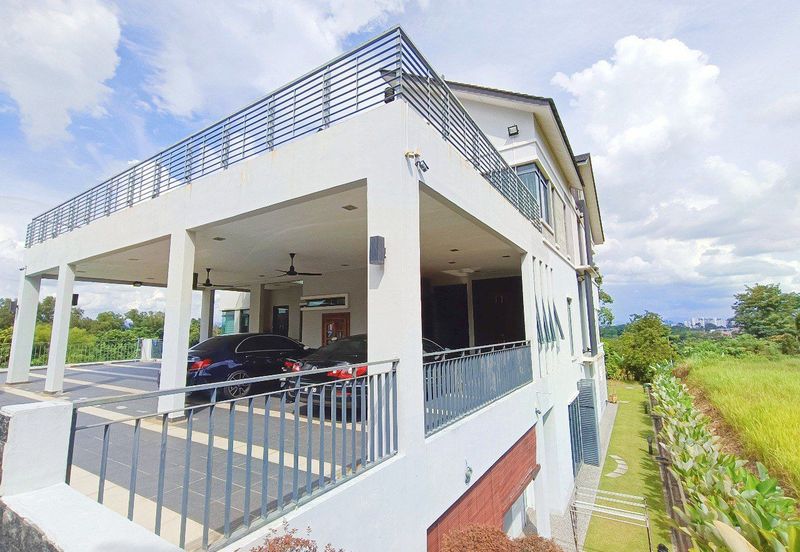 KGSAAS Golf Club, Seksyen 13