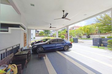 KGSAAS Golf Club, Seksyen 13