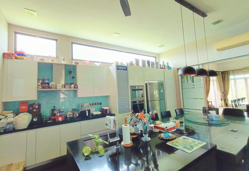 KGSAAS Golf Club, Seksyen 13