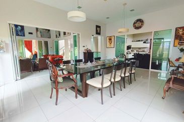 KGSAAS Golf Club, Seksyen 13