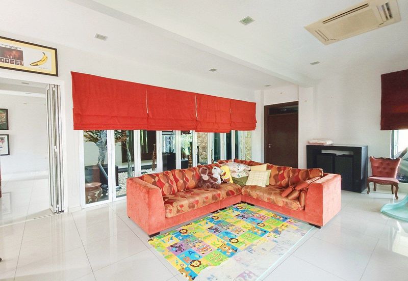 KGSAAS Golf Club, Seksyen 13