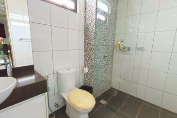 KGSAAS Golf Club, Seksyen 13