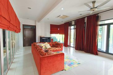 KGSAAS Golf Club, Seksyen 13