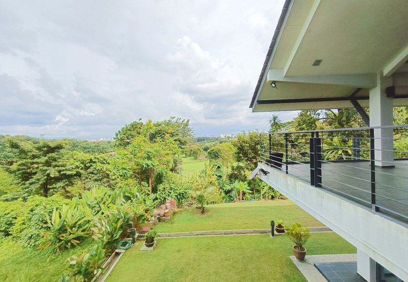 KGSAAS Golf Club, Seksyen 13