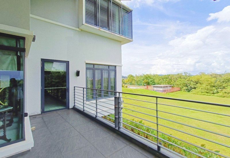 KGSAAS Golf Club, Seksyen 13