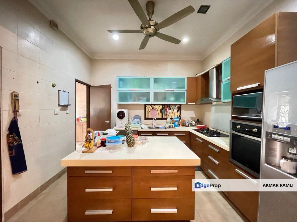 [END LOT+FREEHOLD] Double Storey Superlink House, Lagenda Bukit Jelutong , Selangor, Shah Alam