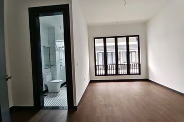 Hevea Elmina Gardens