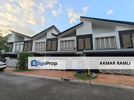 FACING OPEN Double Storey Superlink House, Temasya Suria, Glenmarie , Selangor, Glenmarie