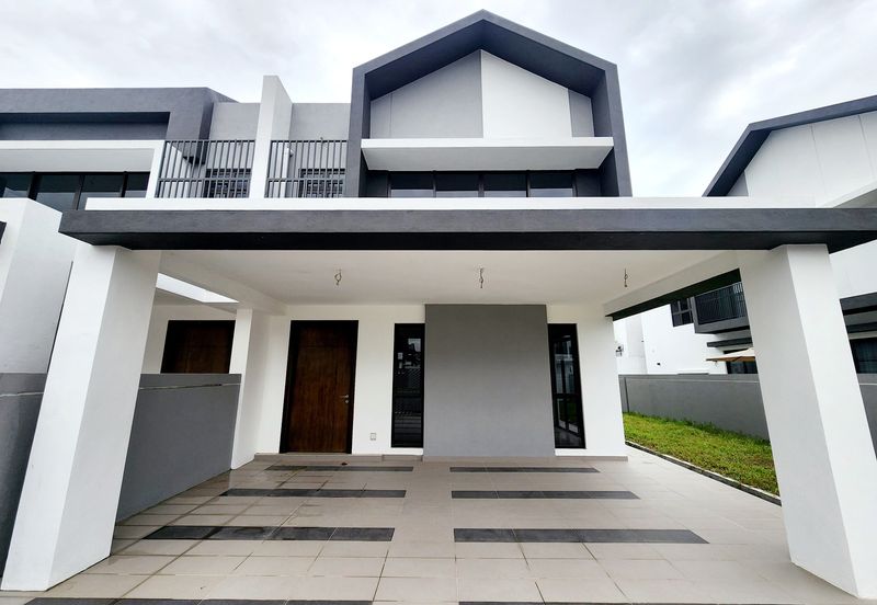 Casablanca 1 Facing North Left Land Alam Impian