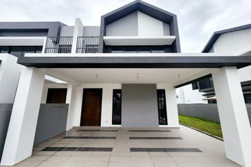 Casablanca 1 Facing North Left Land Alam Impian