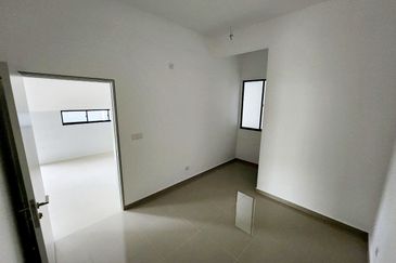 Casablanca 1 Facing North Left Land Alam Impian