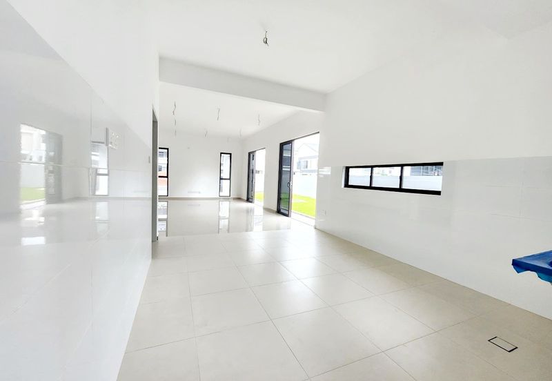 Casablanca 1 Facing North Left Land Alam Impian