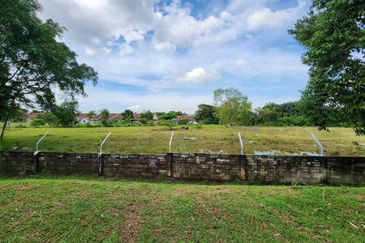 Jalan Bukit Kemuning