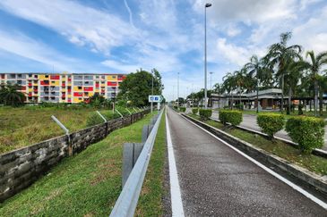 Jalan Bukit Kemuning