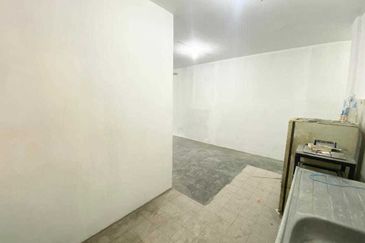 APARTMENT LESTARI DAMANSARA DAMAI SUNGAI BULOH