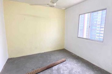 APARTMENT LESTARI DAMANSARA DAMAI SUNGAI BULOH