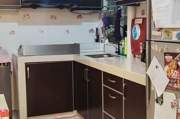 LAKEVIEW APARTMENT TAMAN JASA PERWIRA BATU CAVES,