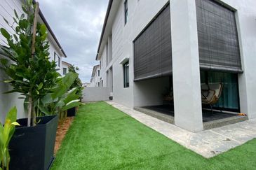 azhara antara gapi Serendah