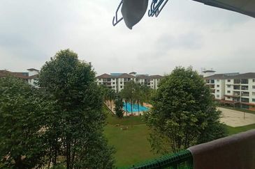 apartment mawar bukit beruntung