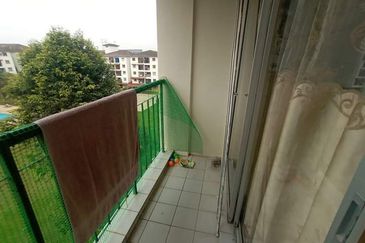 apartment mawar bukit beruntung