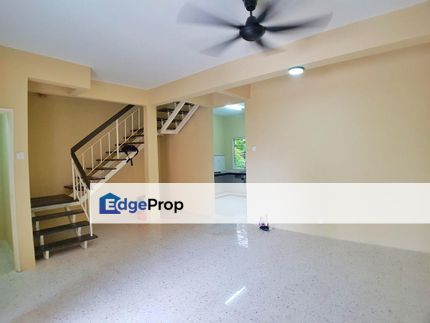 New refurbished unit  jalan Anggerik Bukit sentosa, Selangor, Hulu Selangor