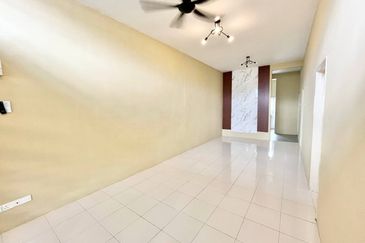 Taman Tamu Hillpark (Seksyen 4)