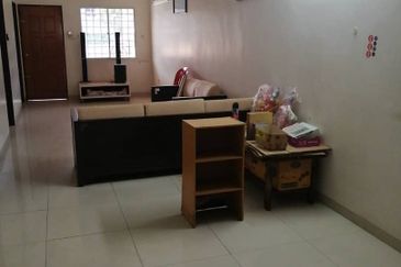 SEWA - 2 Tingkat Kedai - Segera boleh berniaga