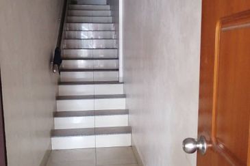 SEWA - 2 Tingkat Kedai - Segera boleh berniaga