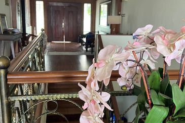 SEMI-D DOUBLE STOREY, TAMAN MELAWATI, K.LUMPUR.  