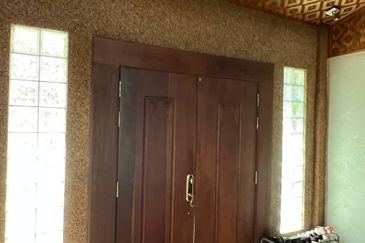 SEMI-D DOUBLE STOREY, TAMAN MELAWATI, K.LUMPUR.  