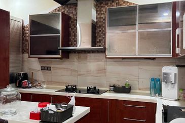 SEMI-D DOUBLE STOREY, TAMAN MELAWATI, K.LUMPUR.