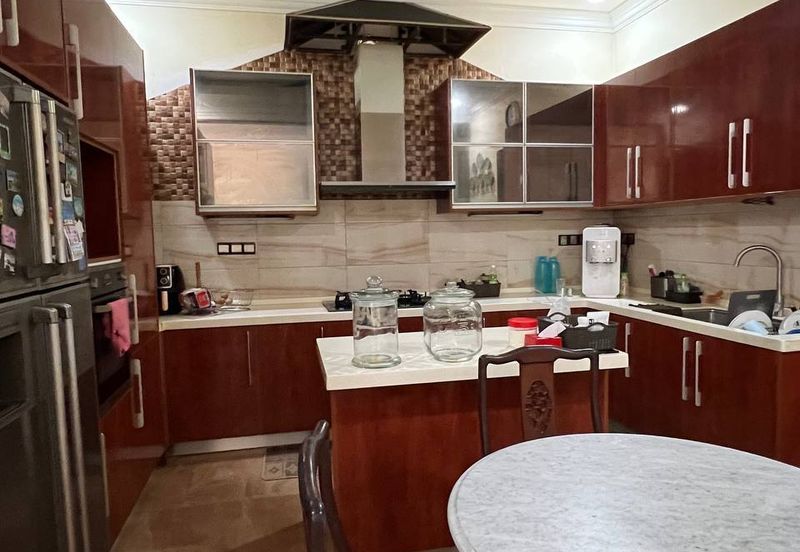 SEMI-D DOUBLE STOREY, TAMAN MELAWATI, K.LUMPUR.