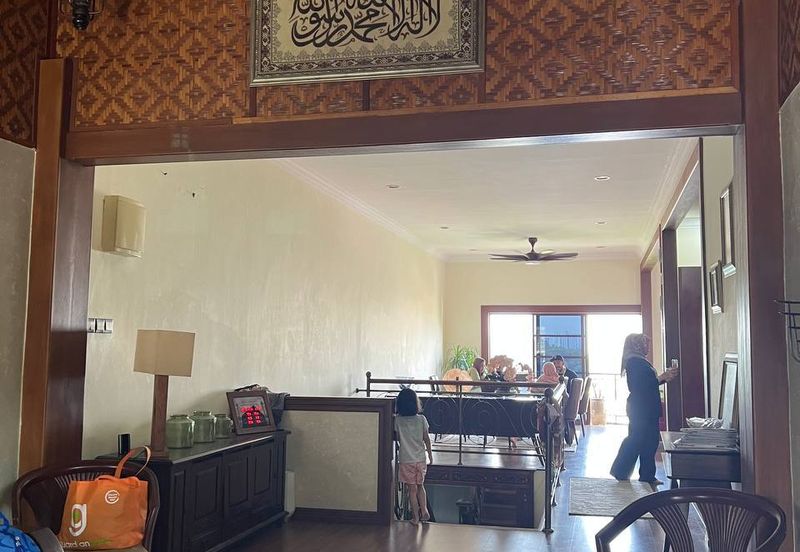 SEMI-D DOUBLE STOREY, TAMAN MELAWATI, K.LUMPUR.