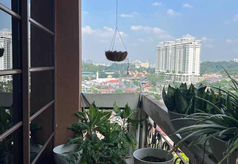 SEMI-D DOUBLE STOREY, TAMAN MELAWATI, K.LUMPUR.