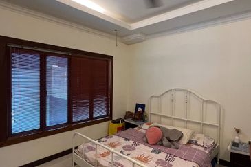 SEMI-D DOUBLE STOREY, TAMAN MELAWATI, K.LUMPUR.