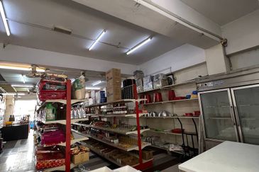 Dataran Otomobil, Seksyen 15