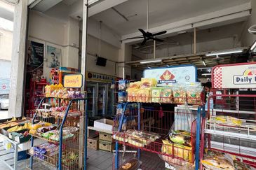 Dataran Otomobil, Seksyen 15