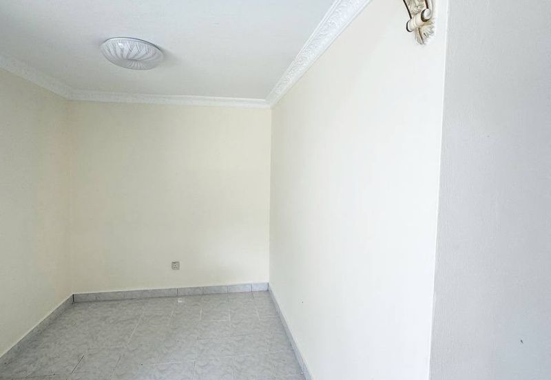 GREEN STREET HOMES (SEREMBAN 2)