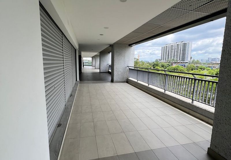 Radia Retail, Seksyen U8