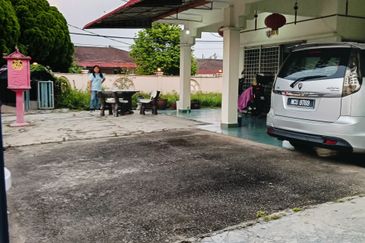 Sikamat Acasia Country Heights