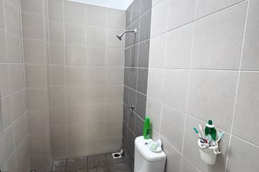 For Sale Single Storey Semi-D @ Taman Mawar 2, Kampung Lombong, Seksyen 29, Shah Alam, Selangor