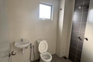 Halya 2 @ Daunan Worldwide