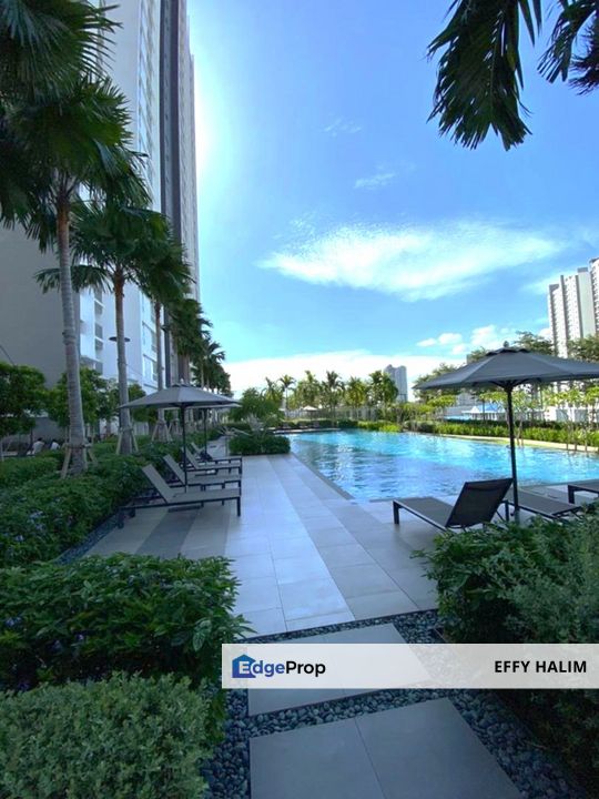 Urgent : Plaza Kelana Jaya Condominium for Sale Prime Location Near Glenmarie LRT, Paradigm Mall Taman Mayang, Selangor, Kelana Jaya