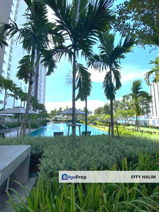Urgent : Plaza Kelana Jaya Condominium for Sale Prime Location Near Glenmarie LRT, Paradigm Mall Taman Mayang, Selangor, Kelana Jaya
